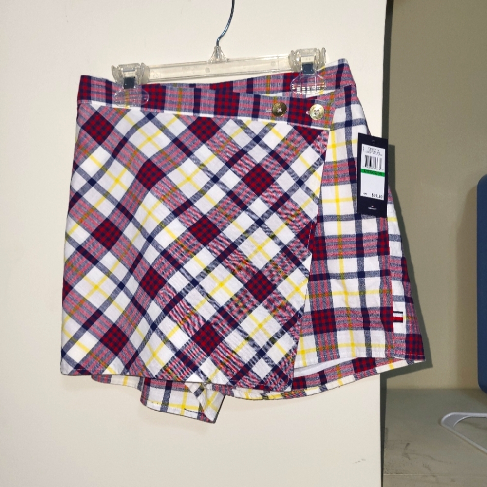 Brand New Little Girls Tommy Hilfiger skort Size Large